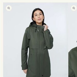 PDG stark rain jacket in Chive color